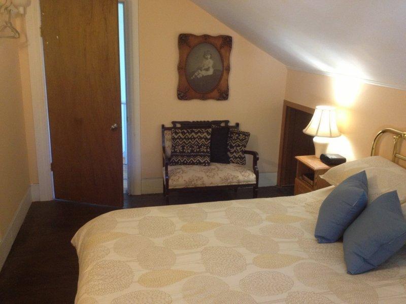 Baltimore Bed And Breakfast Кобург Стая снимка